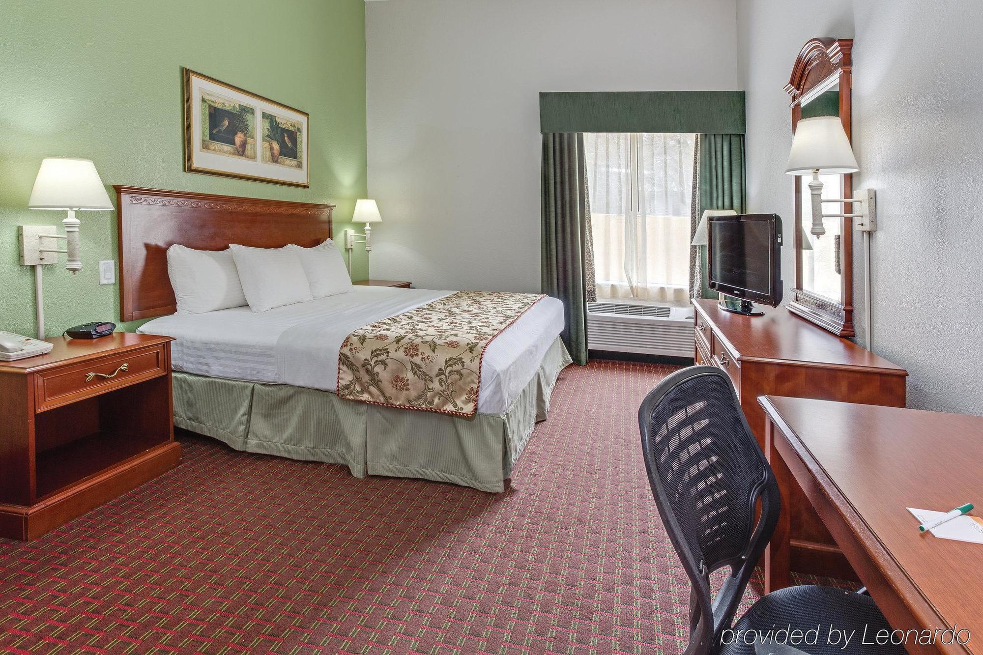La Quinta By Wyndham Bay Area-tampa South Hotel 3*