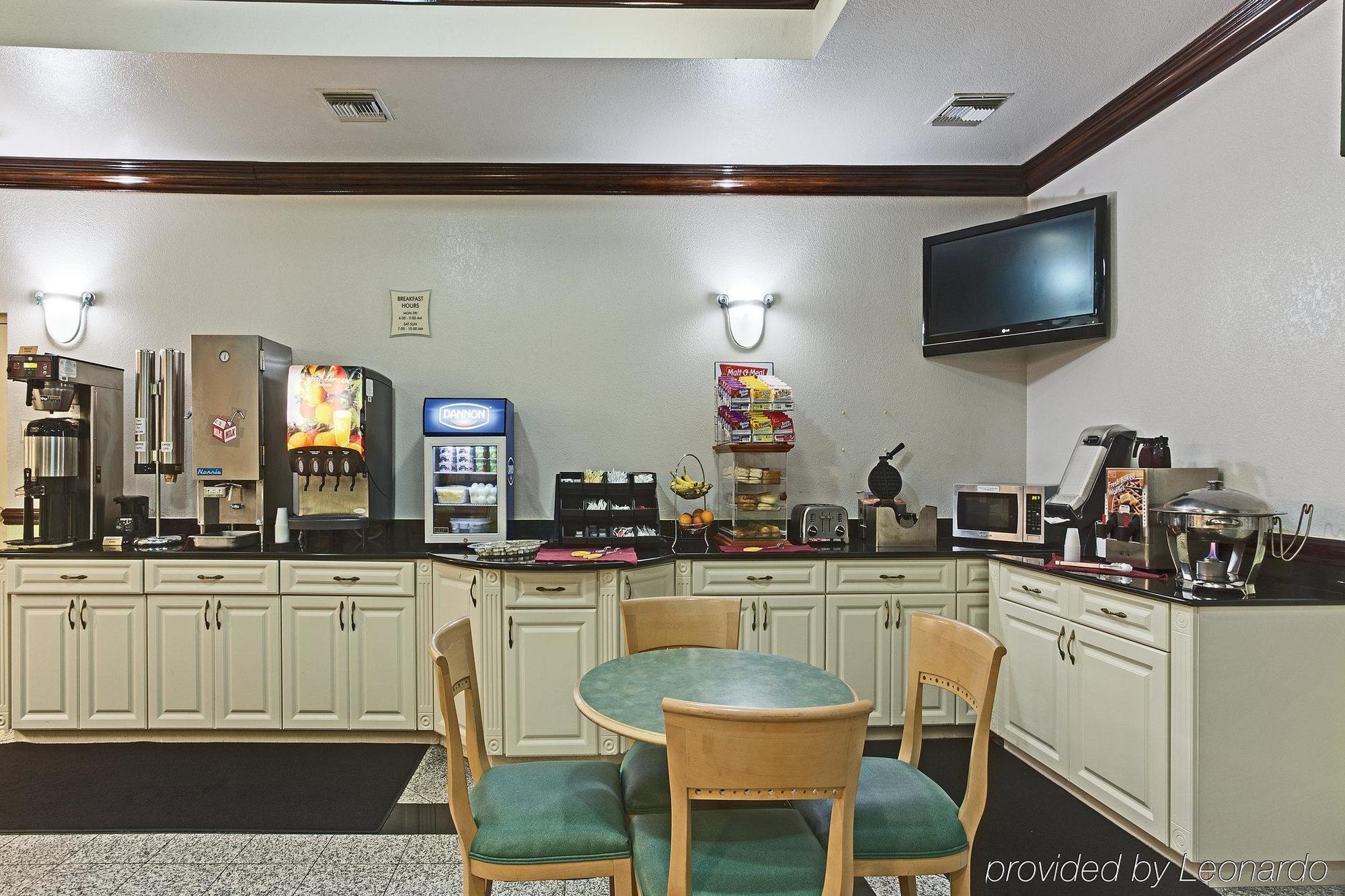 La Quinta By Wyndham Bay Area-tampa South Hotel 3*